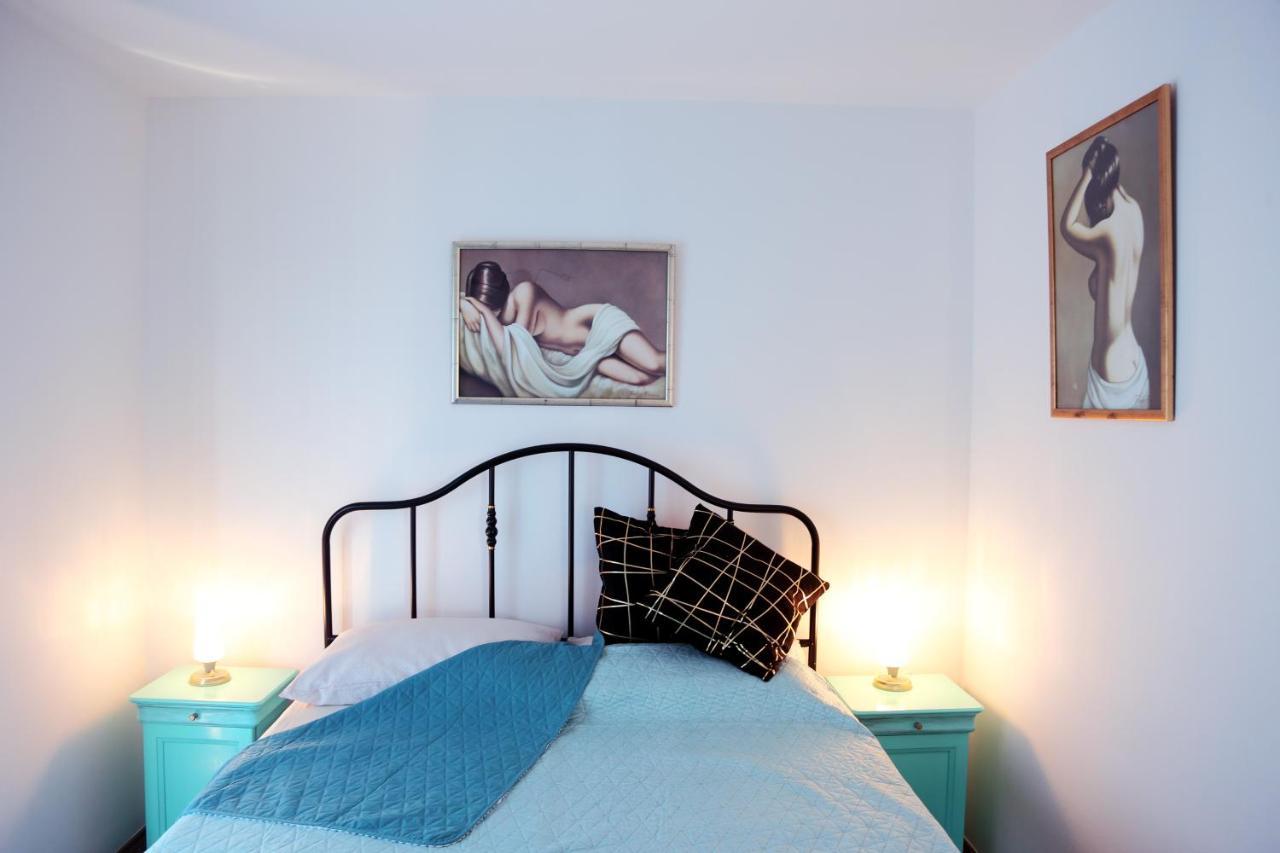 Tanya-Apartments And Rooms Хвар Экстерьер фото