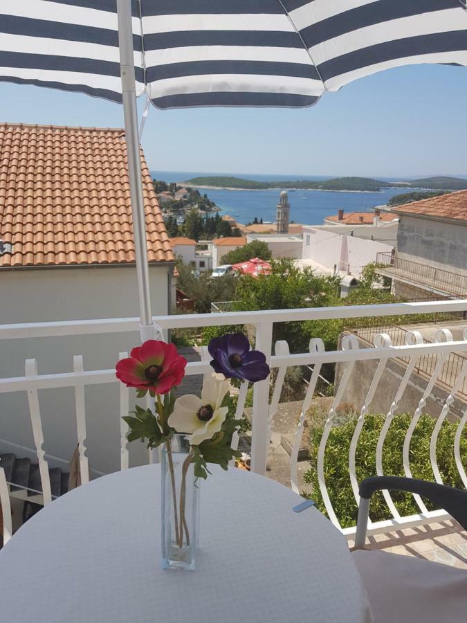 Tanya-Apartments And Rooms Хвар Экстерьер фото