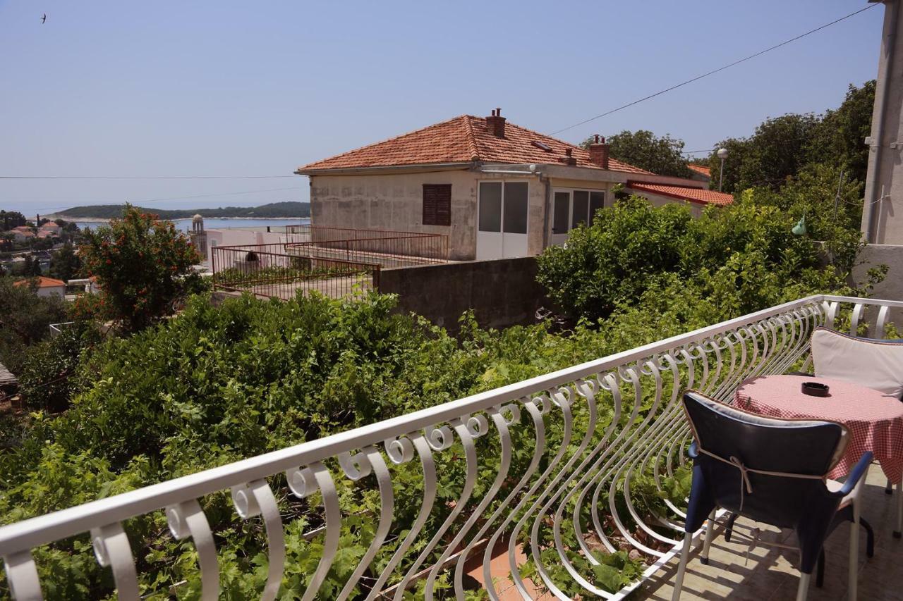 Tanya-Apartments And Rooms Хвар Экстерьер фото